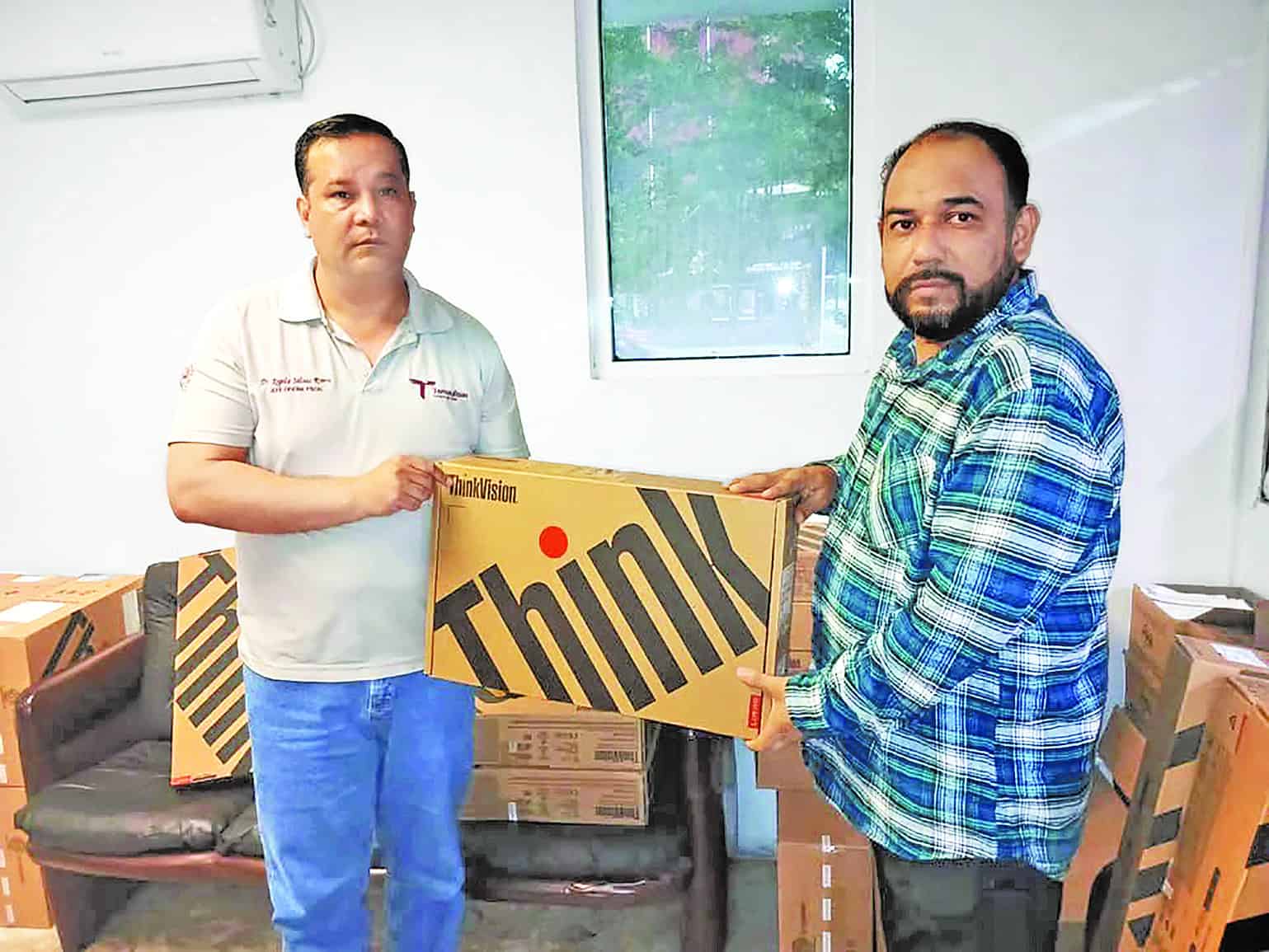 Actualizan equipo en Oficina Fiscal