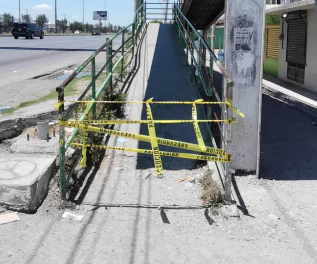 Cierran puente peatonal para impedir accidentes