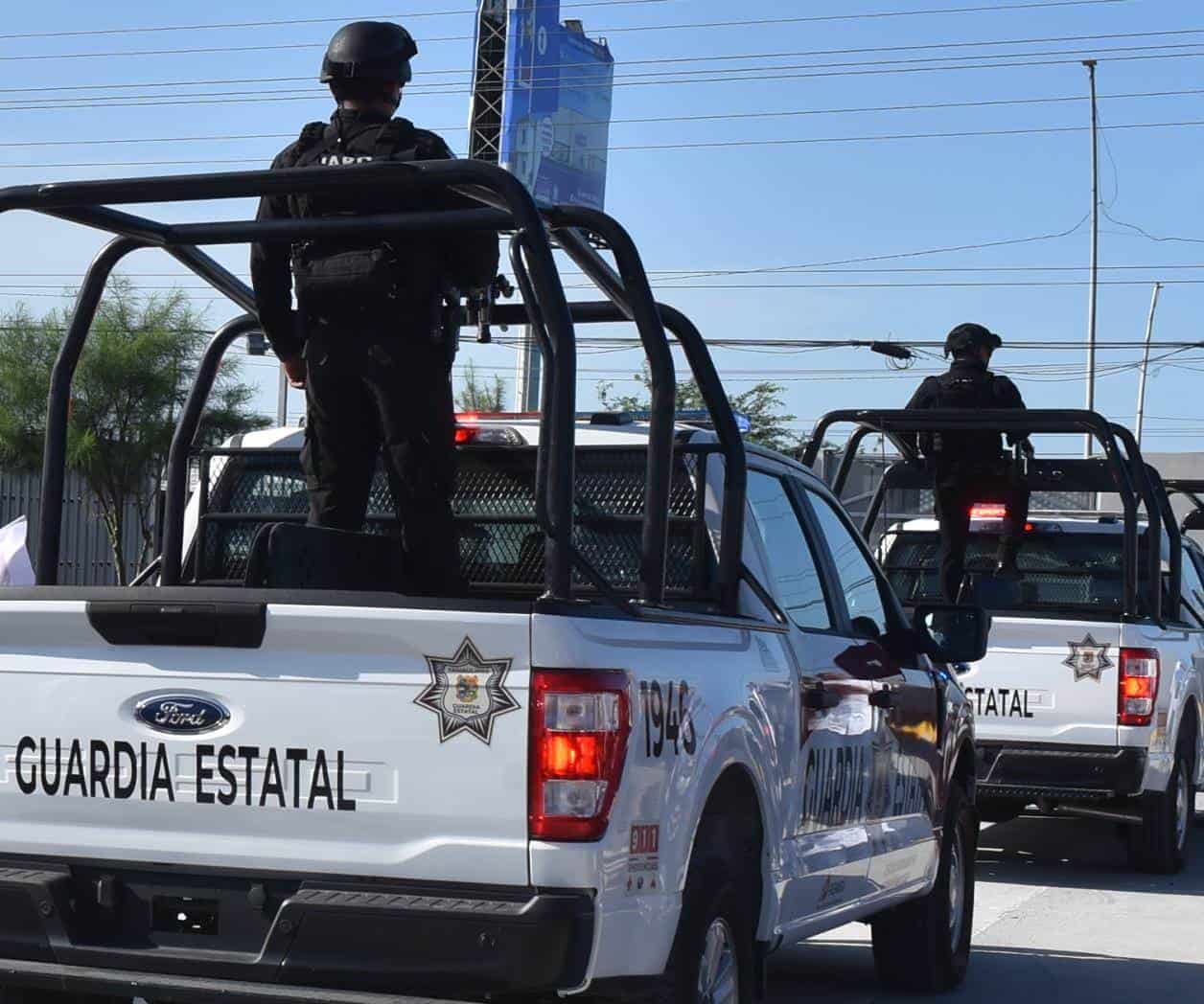 Roban con violencia auto y motocicleta