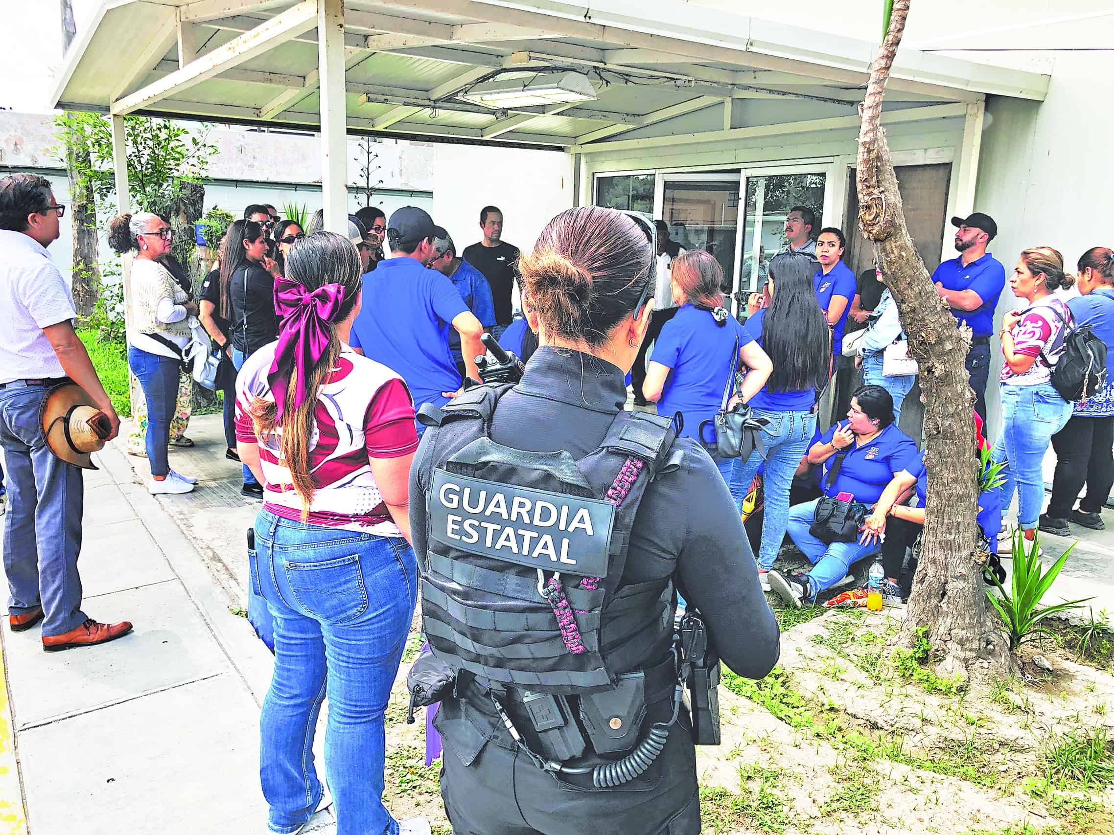 Protestan maestros contra el ISSSTE