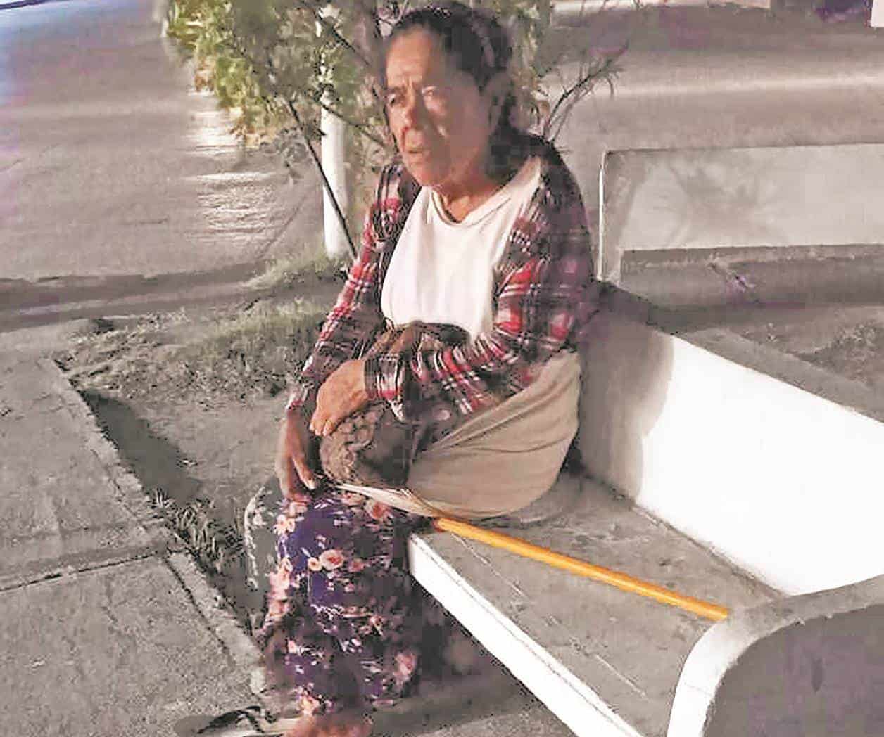 Deambula mujer