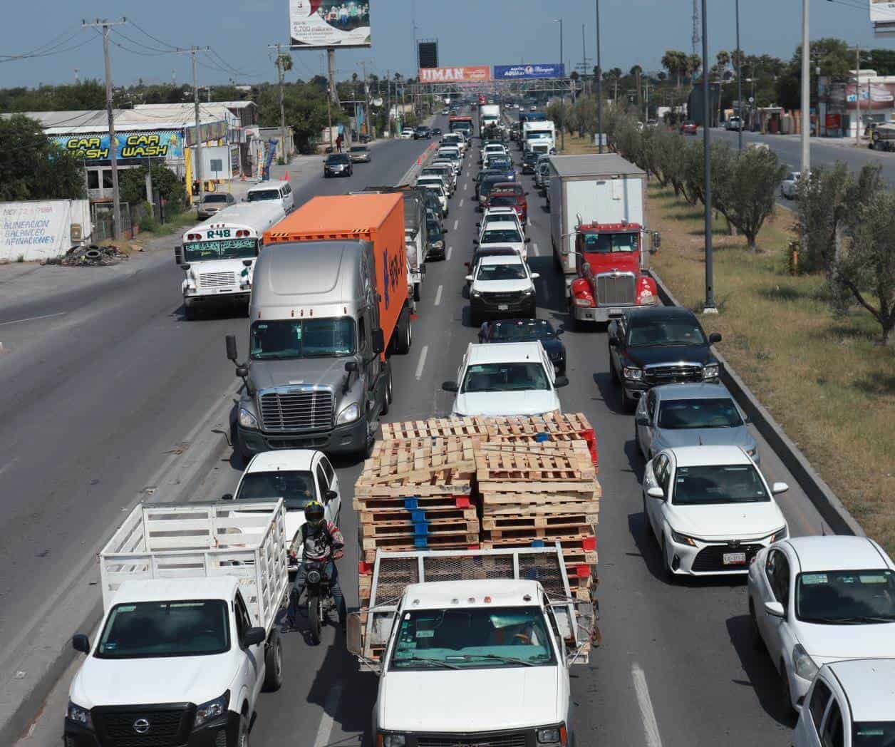 Caos total en Carretera Reynosa-Río Bravo