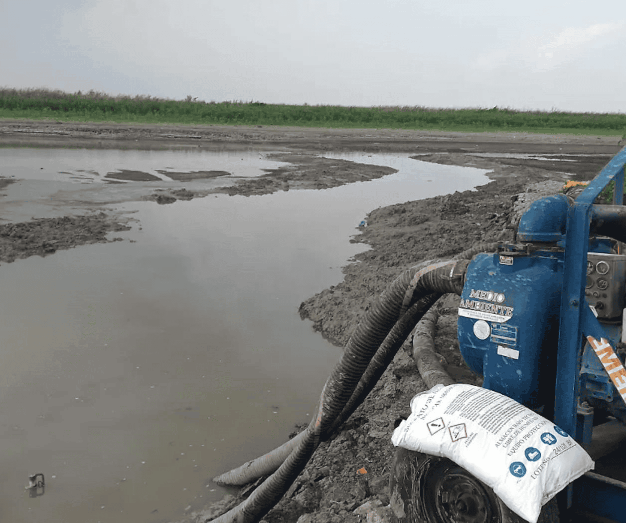 Denuncian el robo de agua