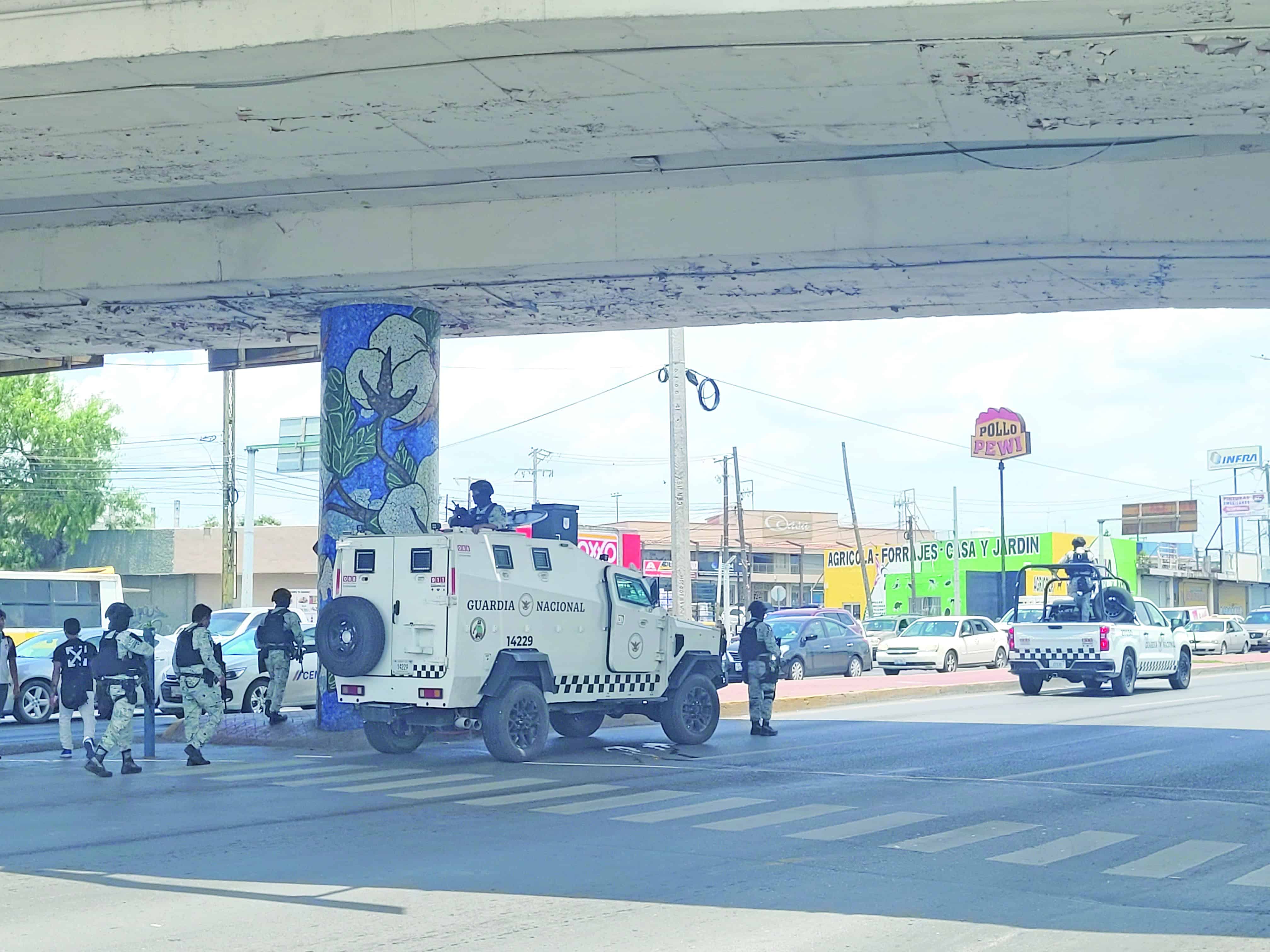 Le dan ´llegue´ con patrulla a auto de reciente modelo