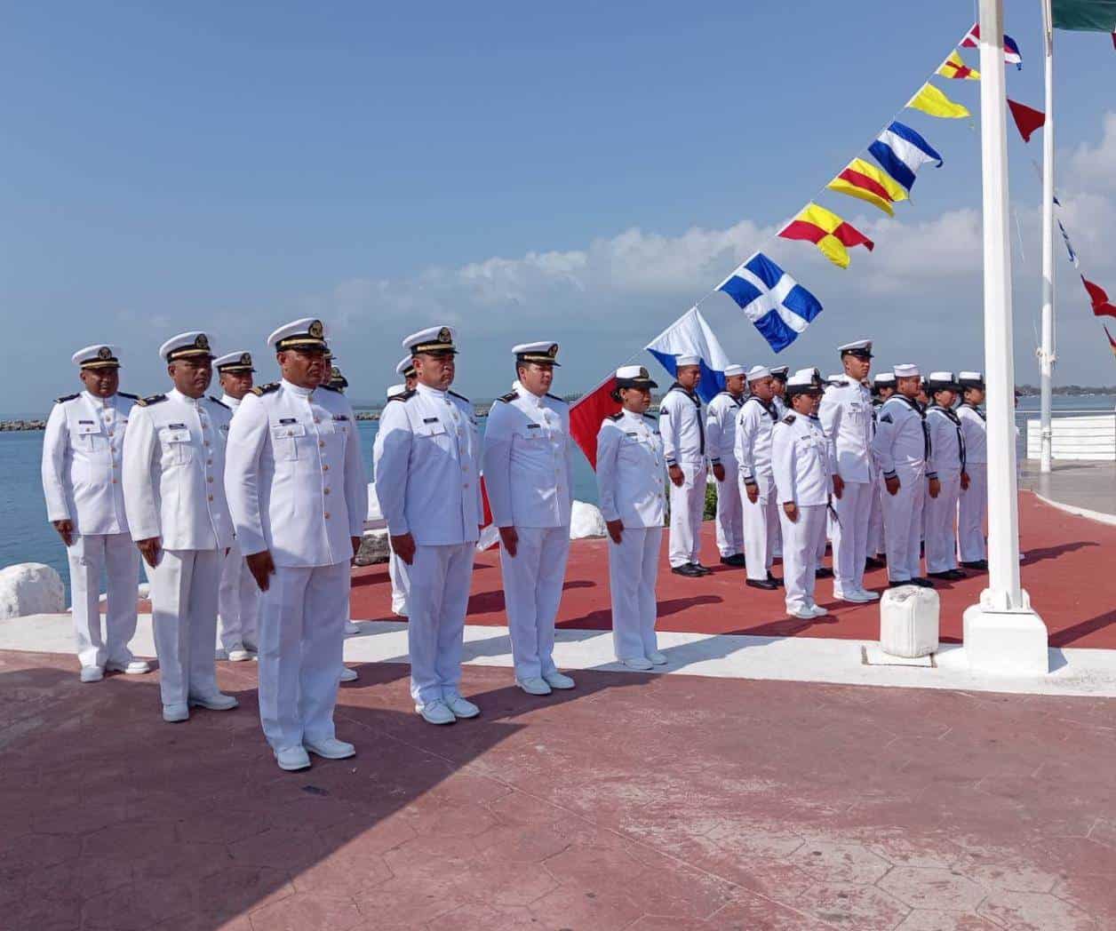 Conmemoran marinos su día