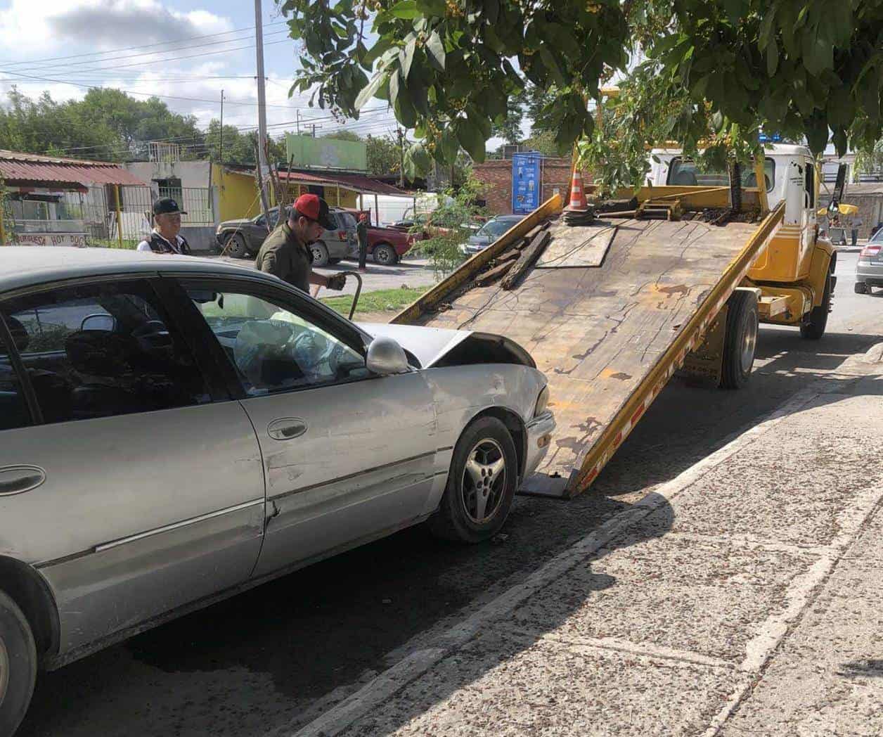 Fuerte choque en la Hijos de Ejidatarios