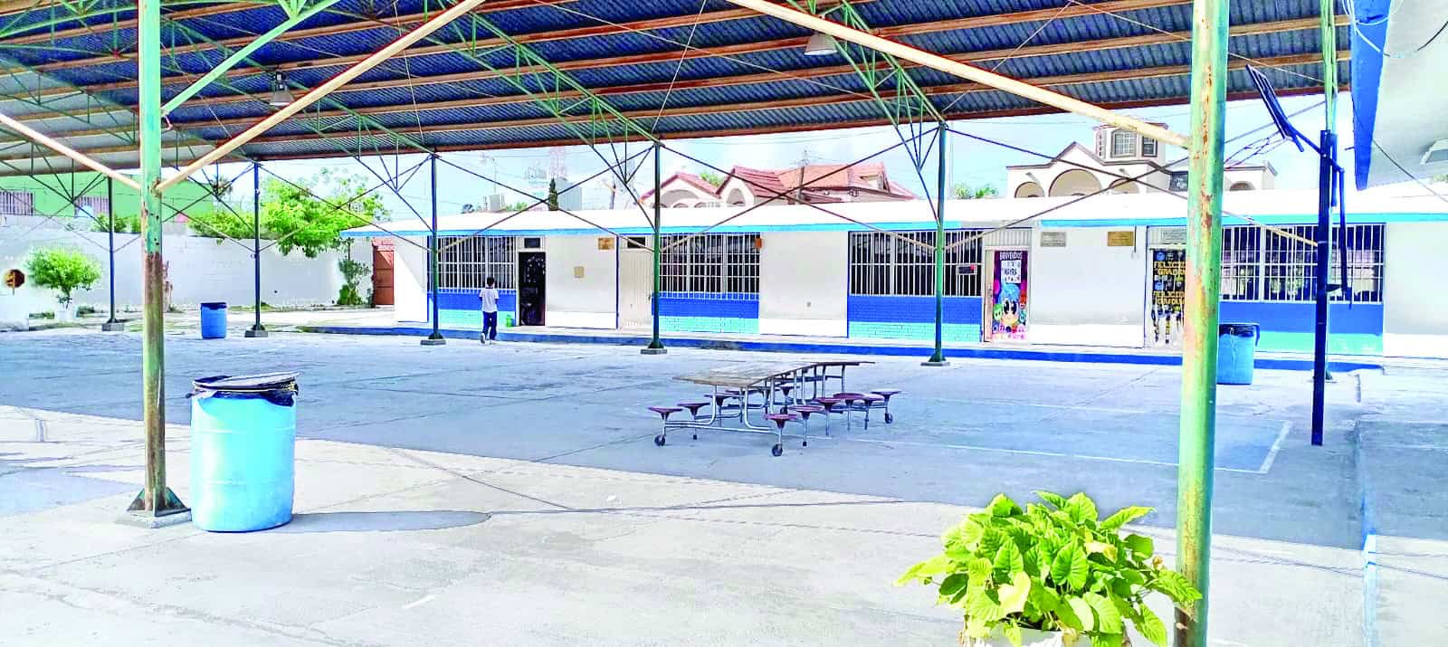 Esperan apoyo para rehabilitar escuela