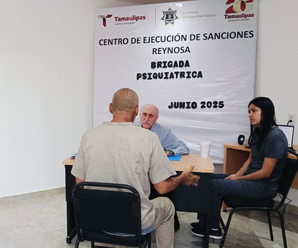Dan atención psiquiátrica a los internos en el CEDES