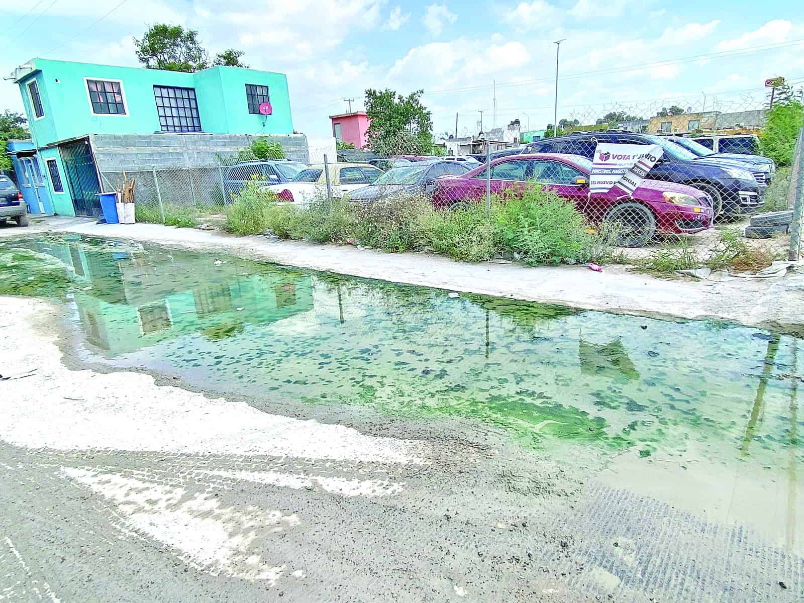 Aparece fuga de aguas residuales