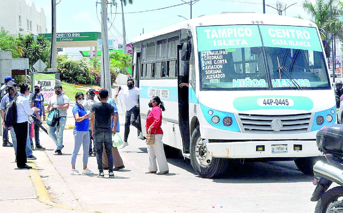Piden ordenar al transporte público
