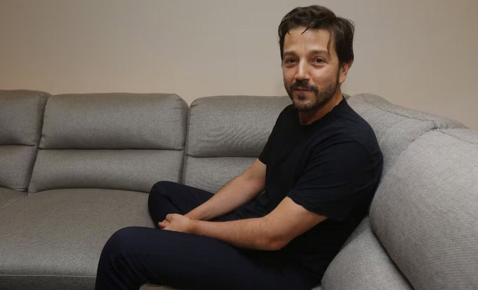 Diego Luna reprueba lo que viven los migrantes en Estados Unidos