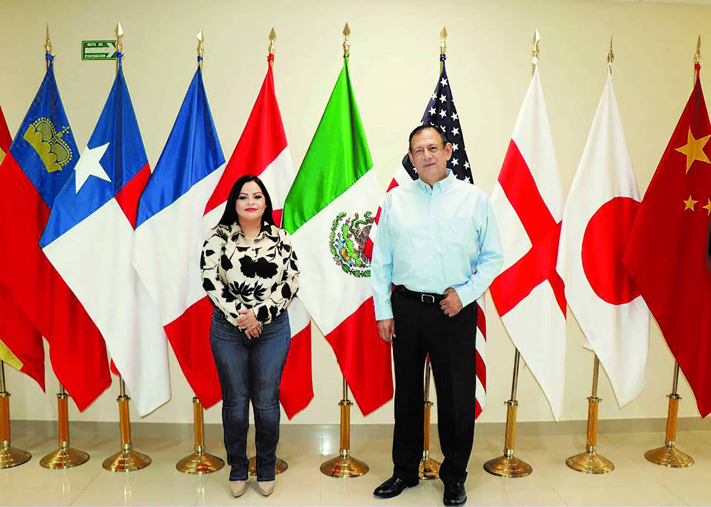 Alcaldesa dialoga con los directivos de maquiladoras
