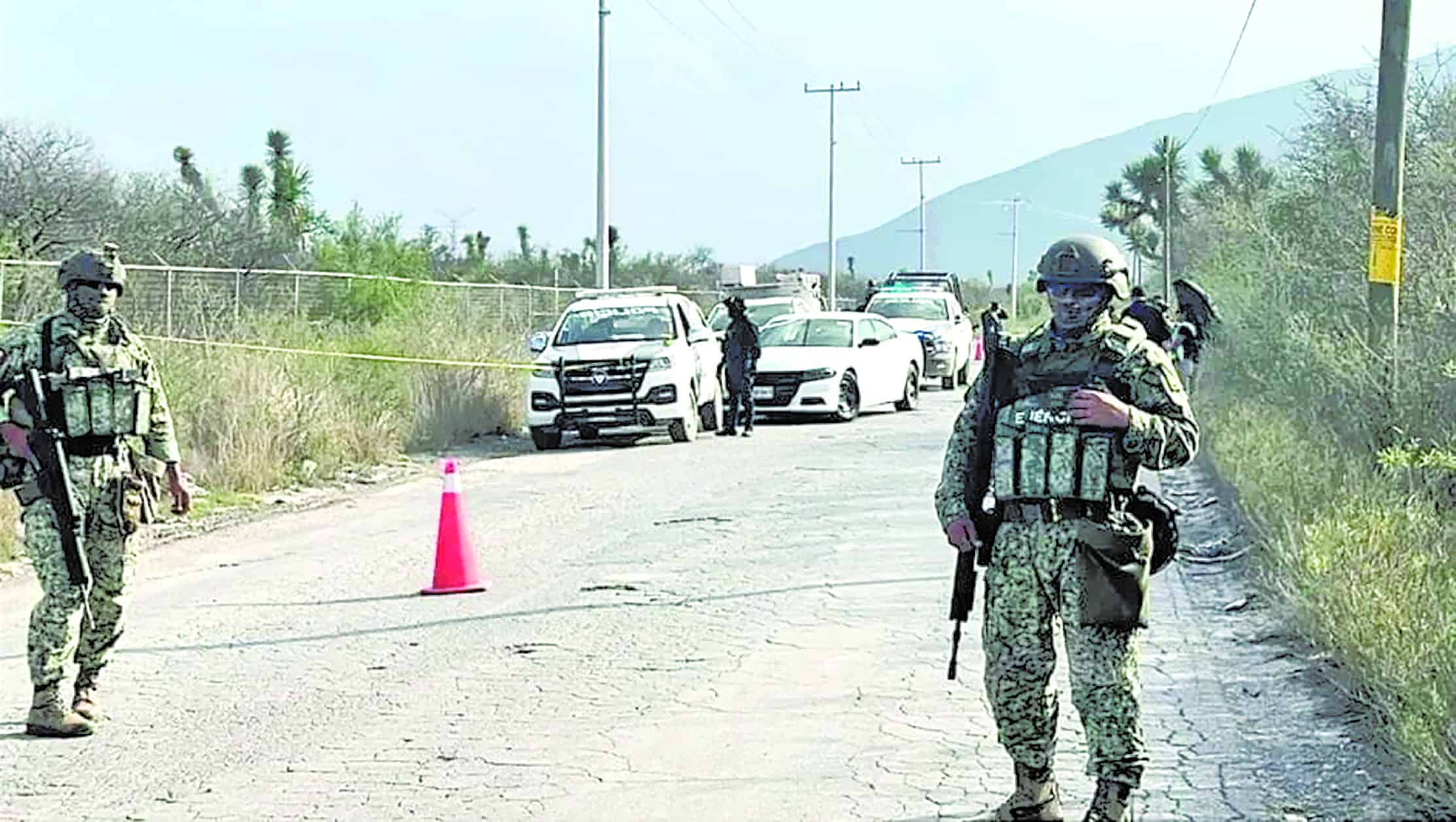 Detienen soldados a tres con explosivos