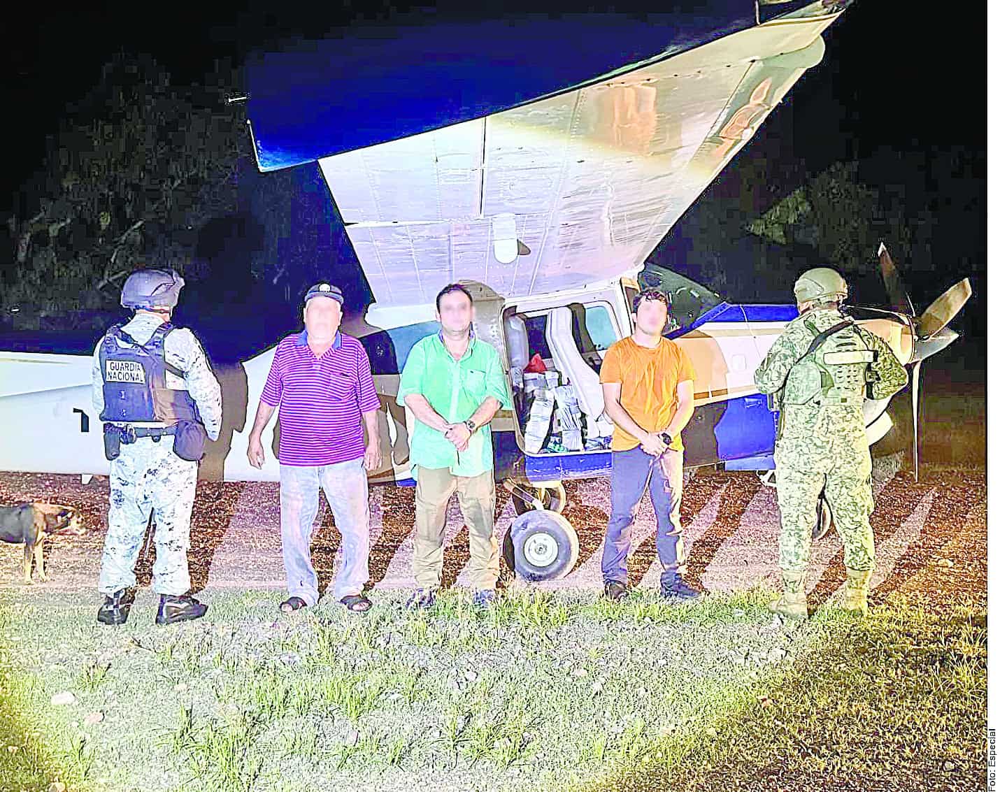 Interceptan aeronave en pista clandestina