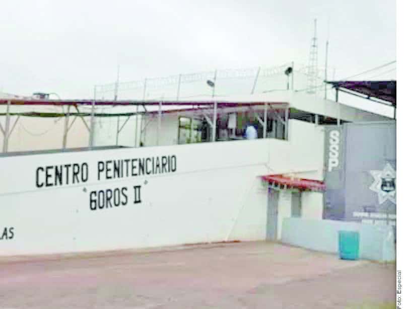 Mueren tres reos en riña en penal