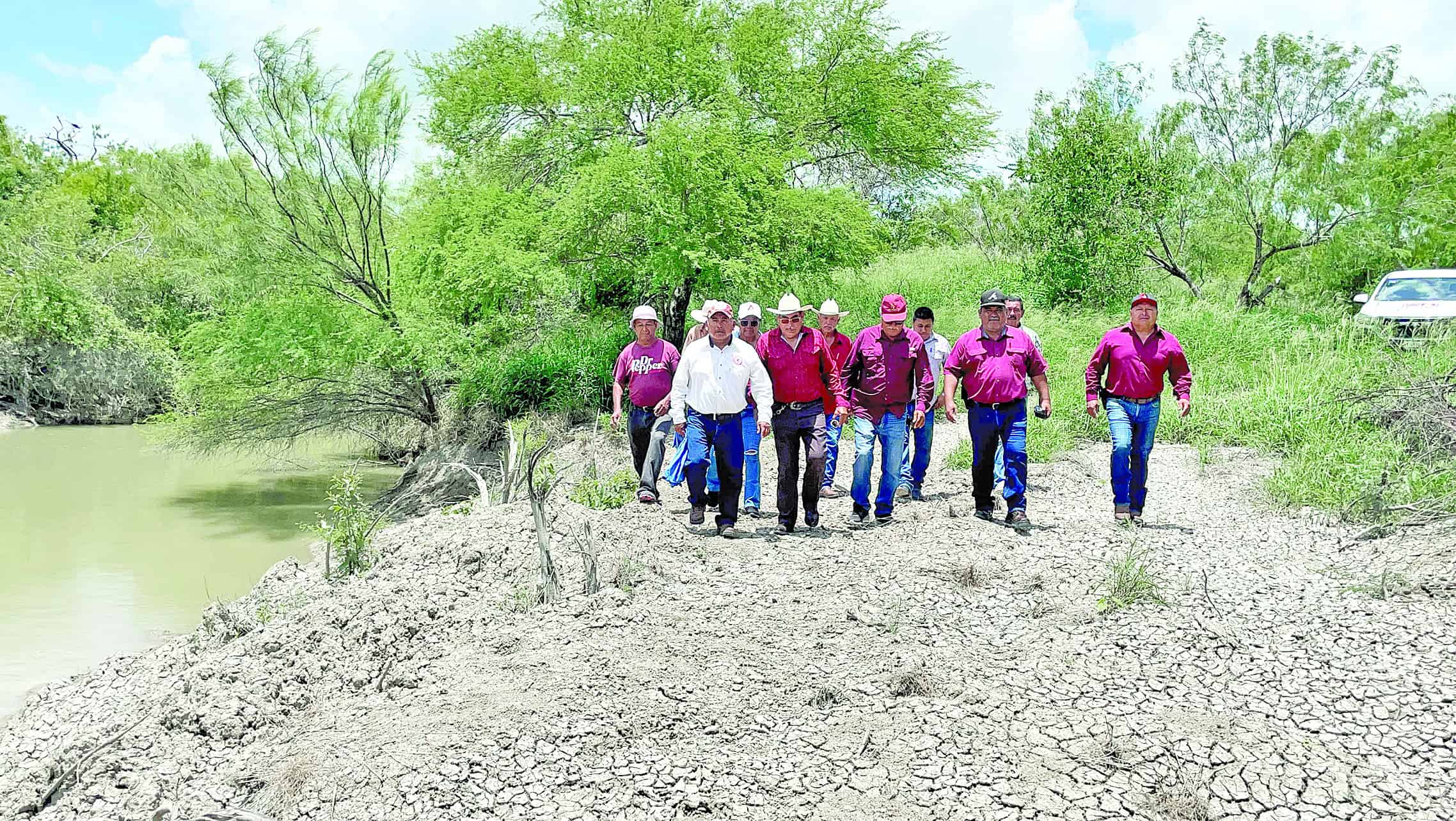 Desazolvan el río Conchos