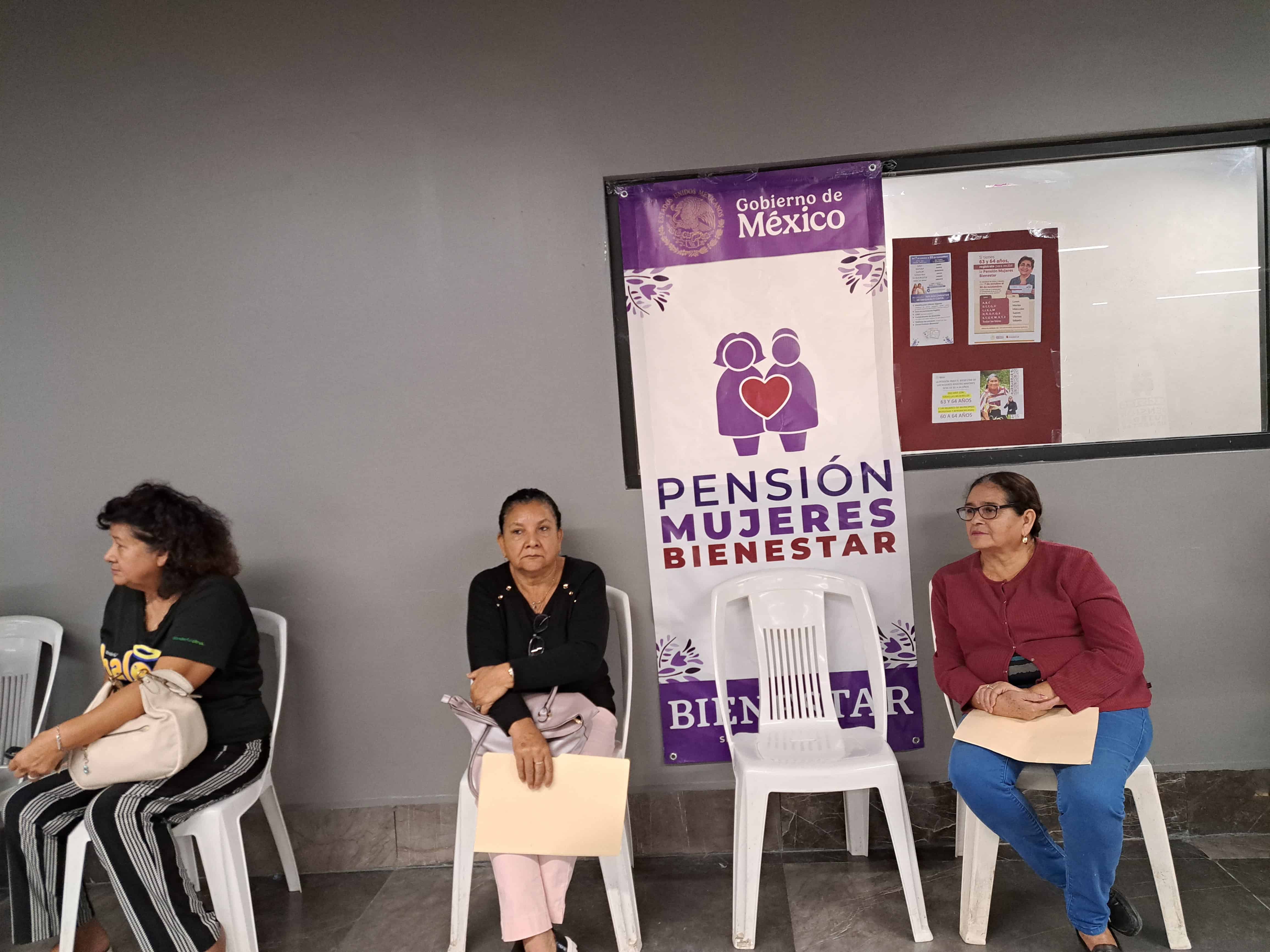 Anuncian registro para la Pensión Mujeres Bienestar