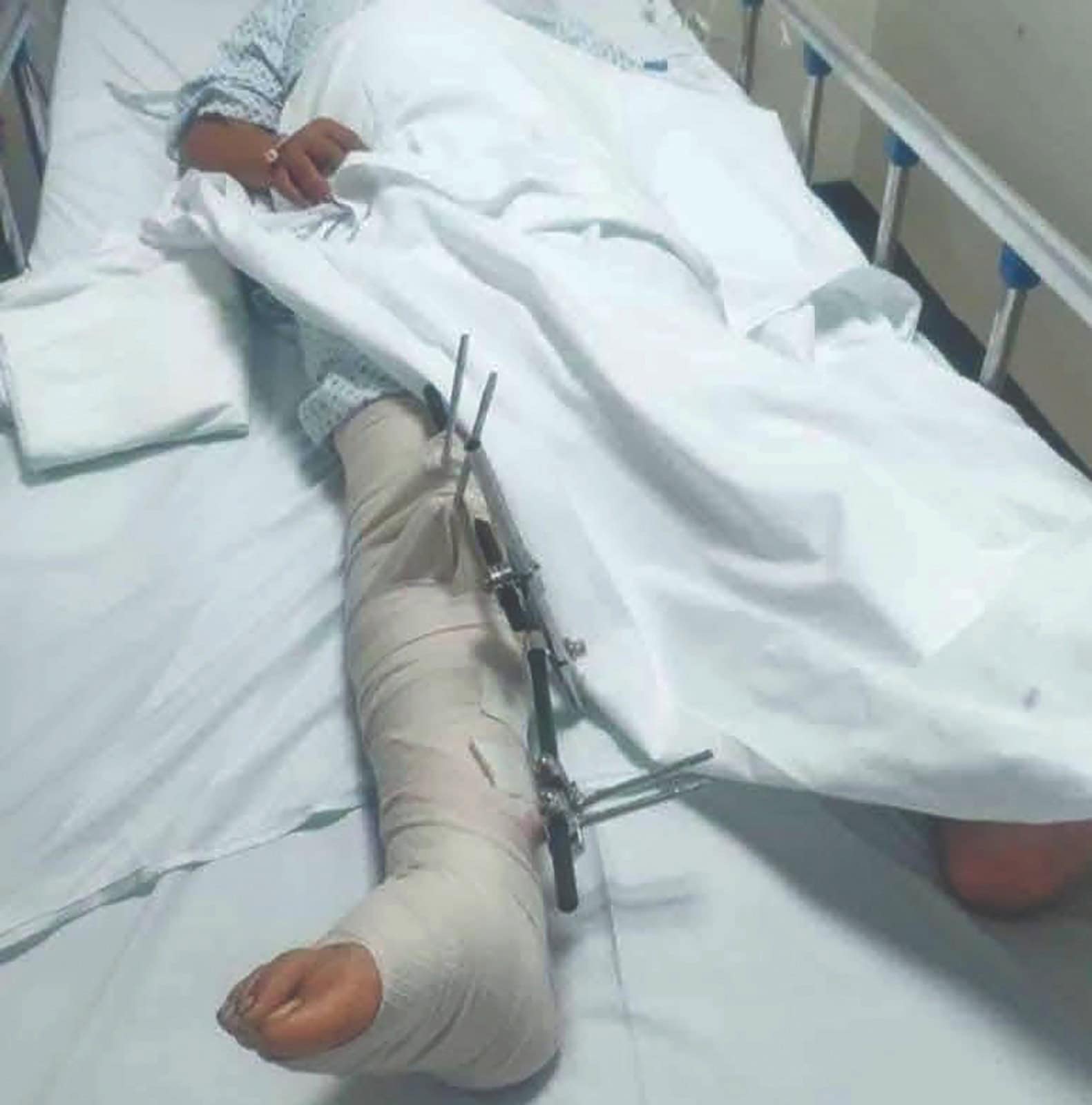 Exige castigo para el que atropelló a su hijo