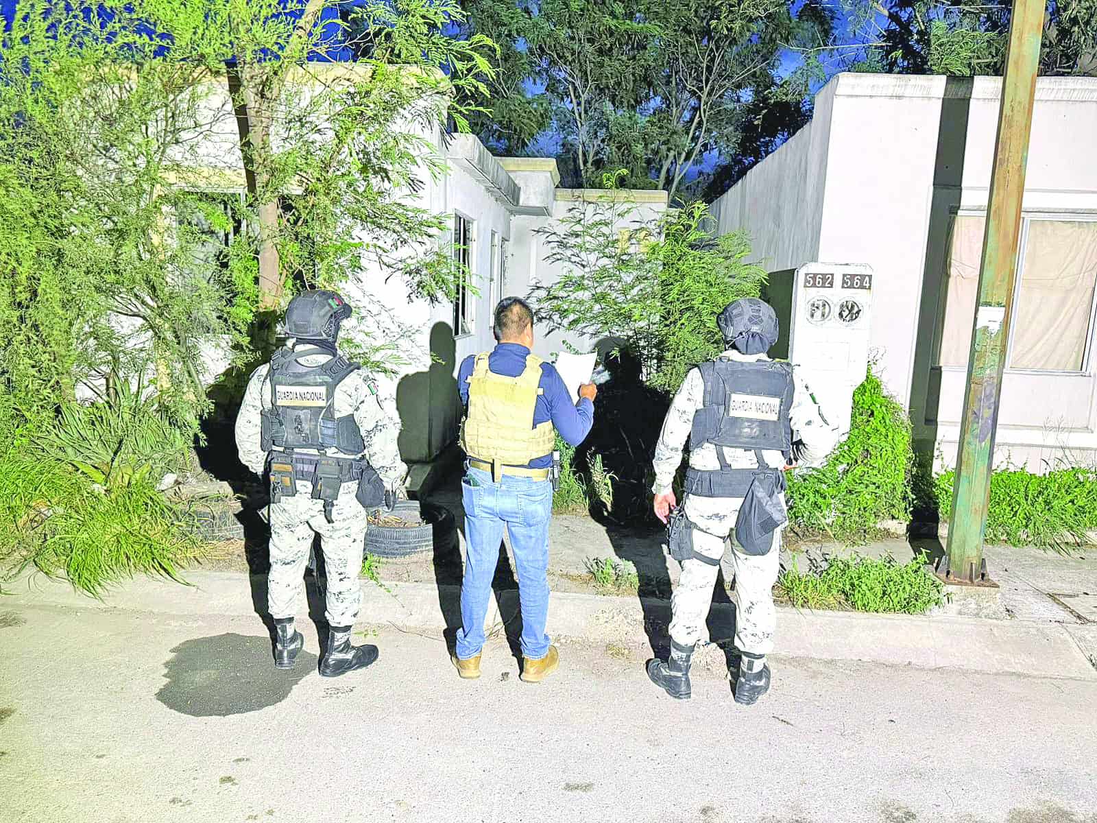 Catean inmueble por reporte de robo de auto