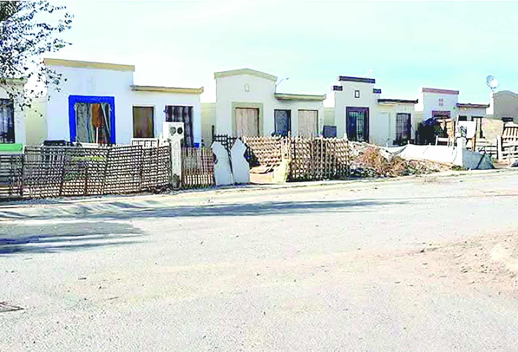 Familia victorense se apodera de viviendas