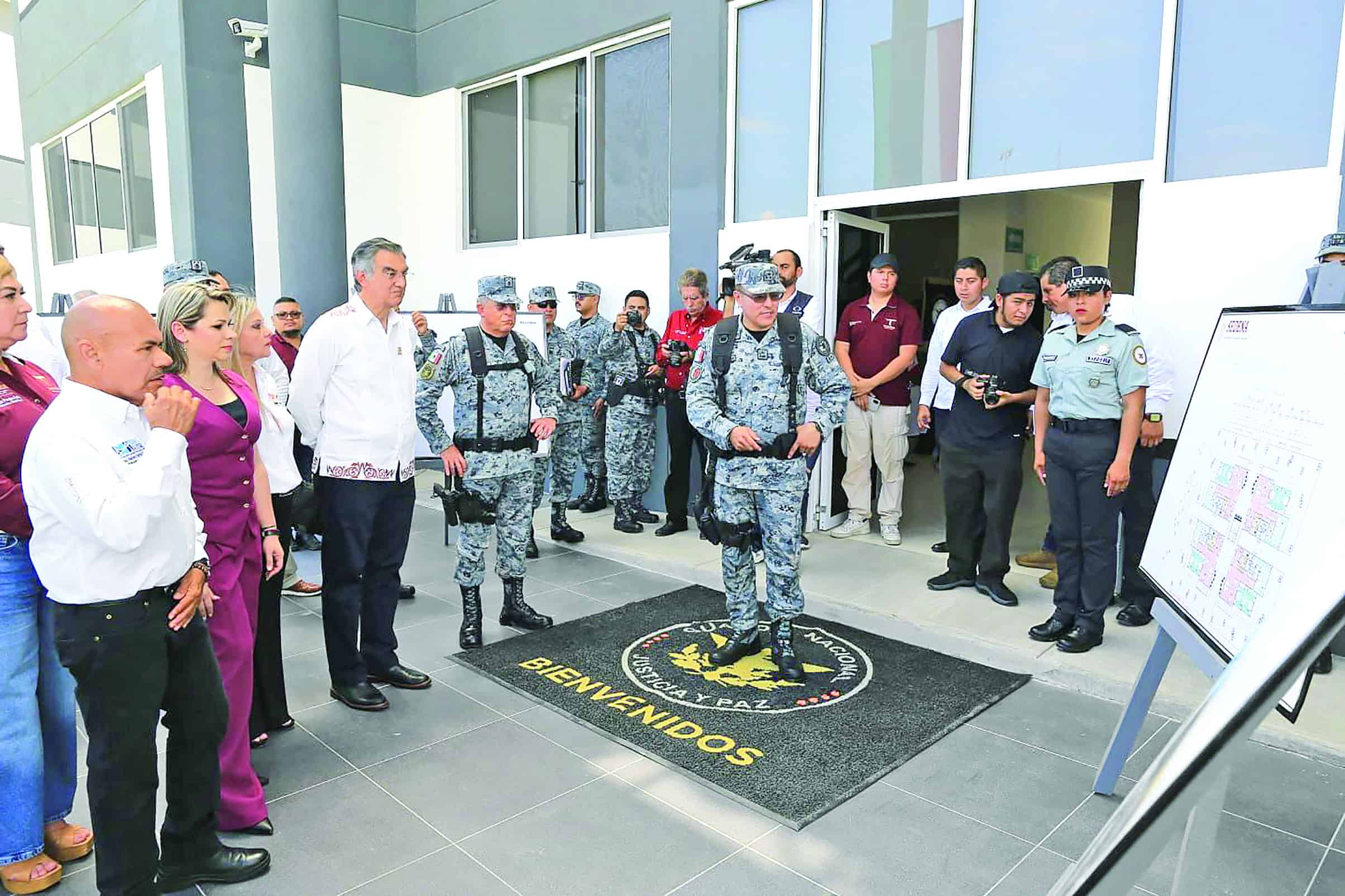 Inaugura gobernador cuartel de la Guardia Nacional en Mier
