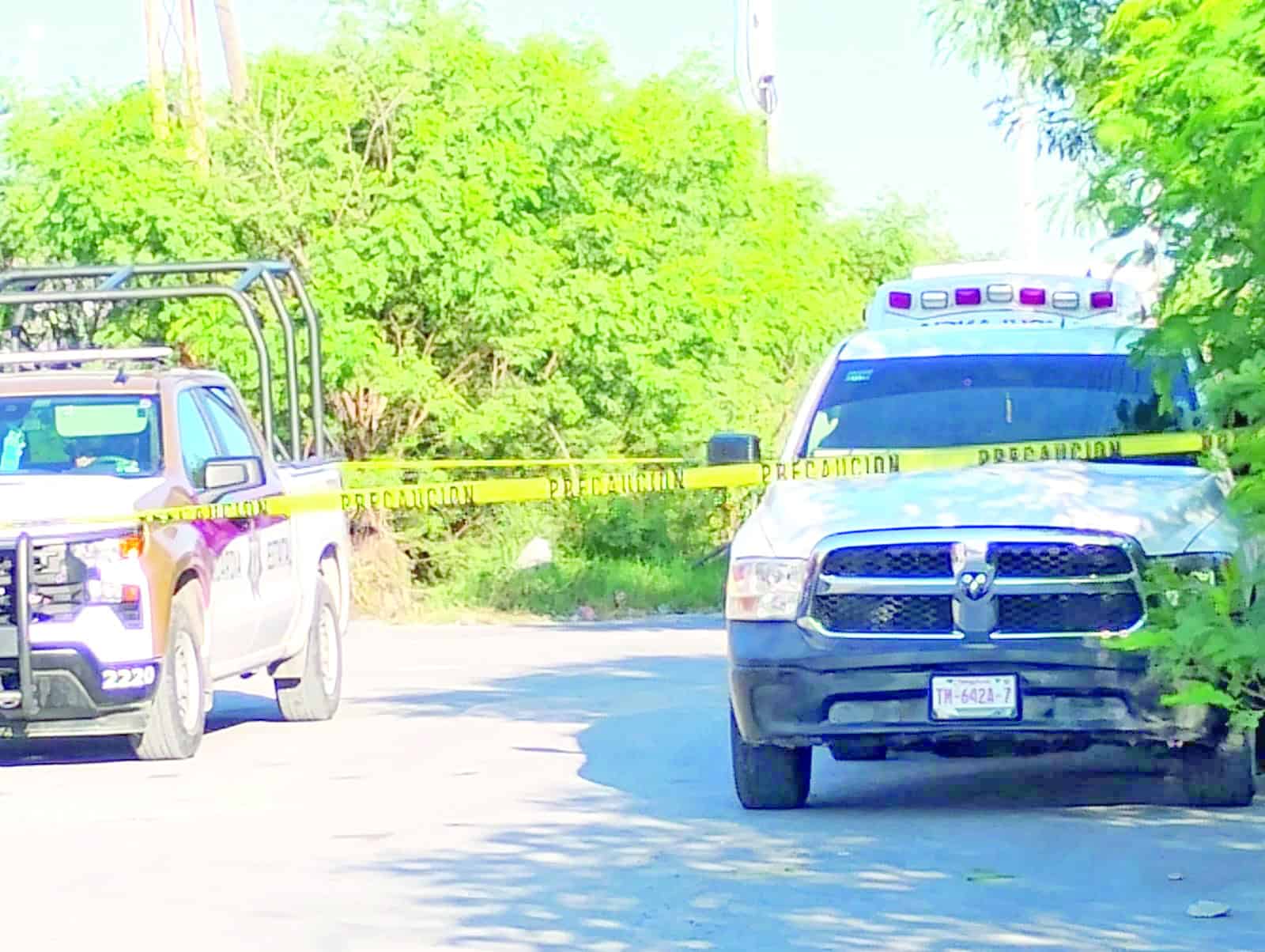 Reportan dos suicidios