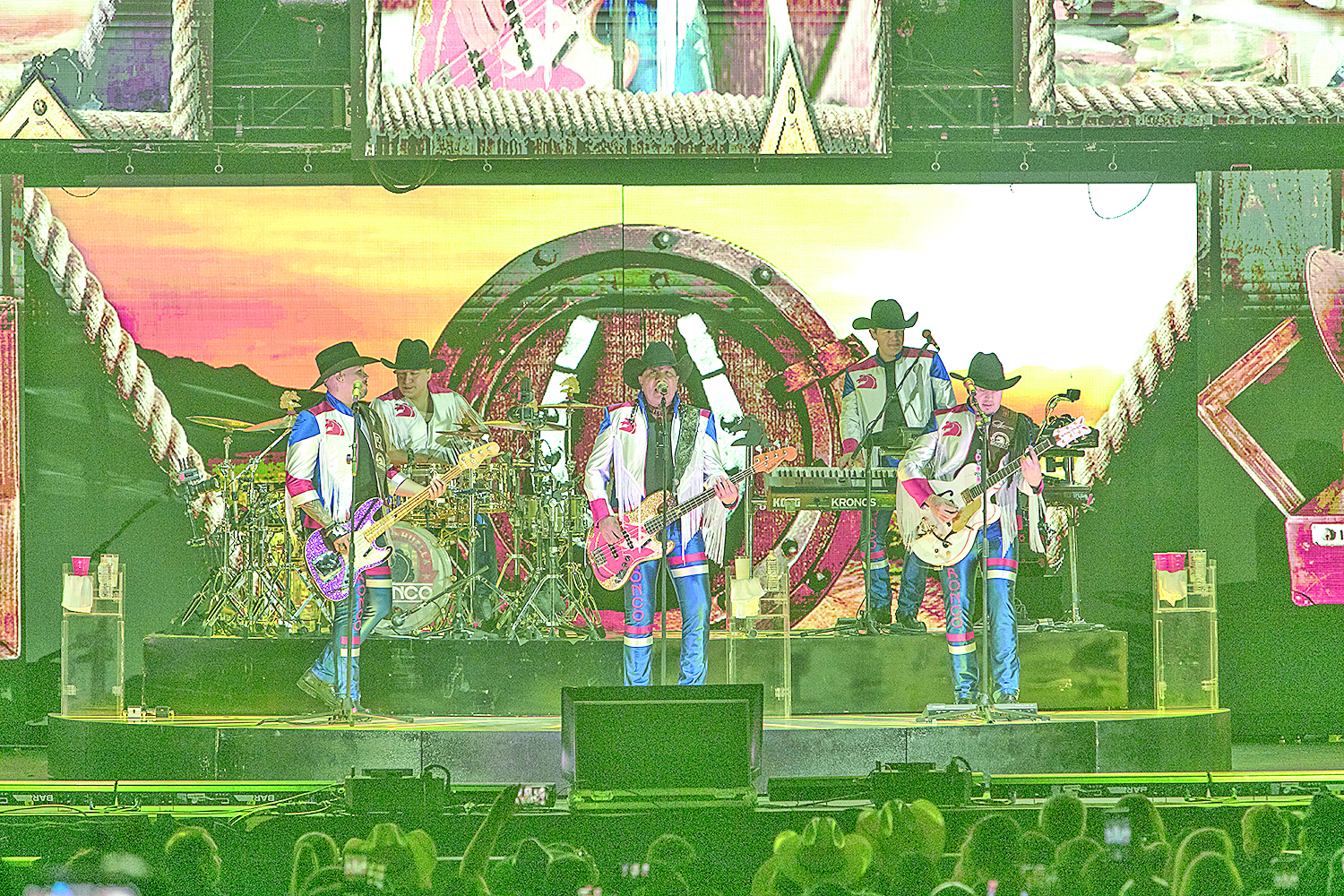 Arma un baile ¡De lujo!