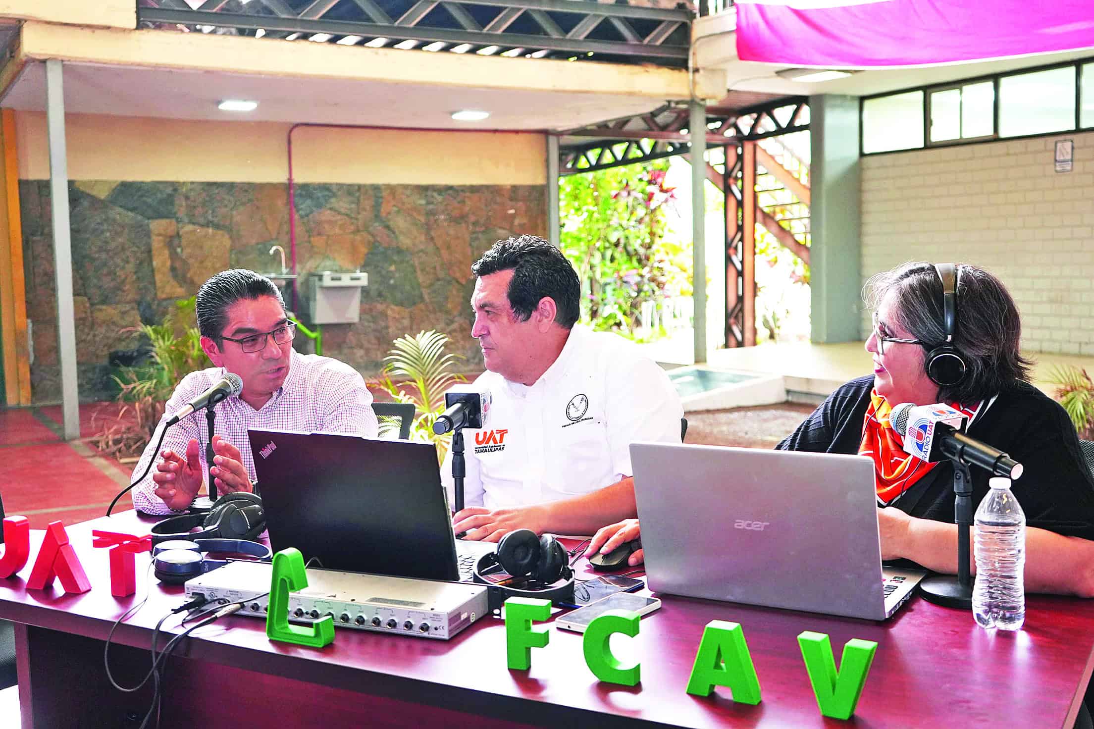 Lanzan el programa "UAT en Vivo" en el Campus de Victoria