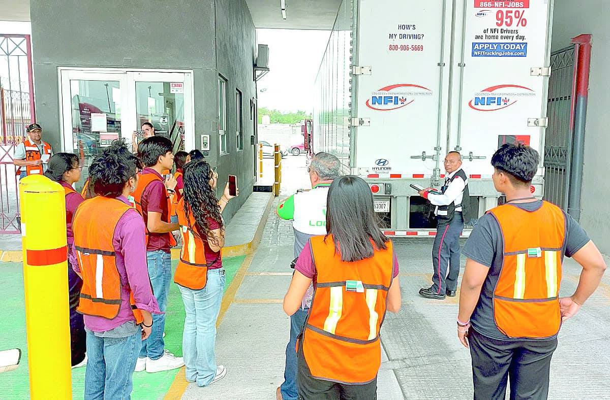 Se sumergen en mundo real con visita a Logimex