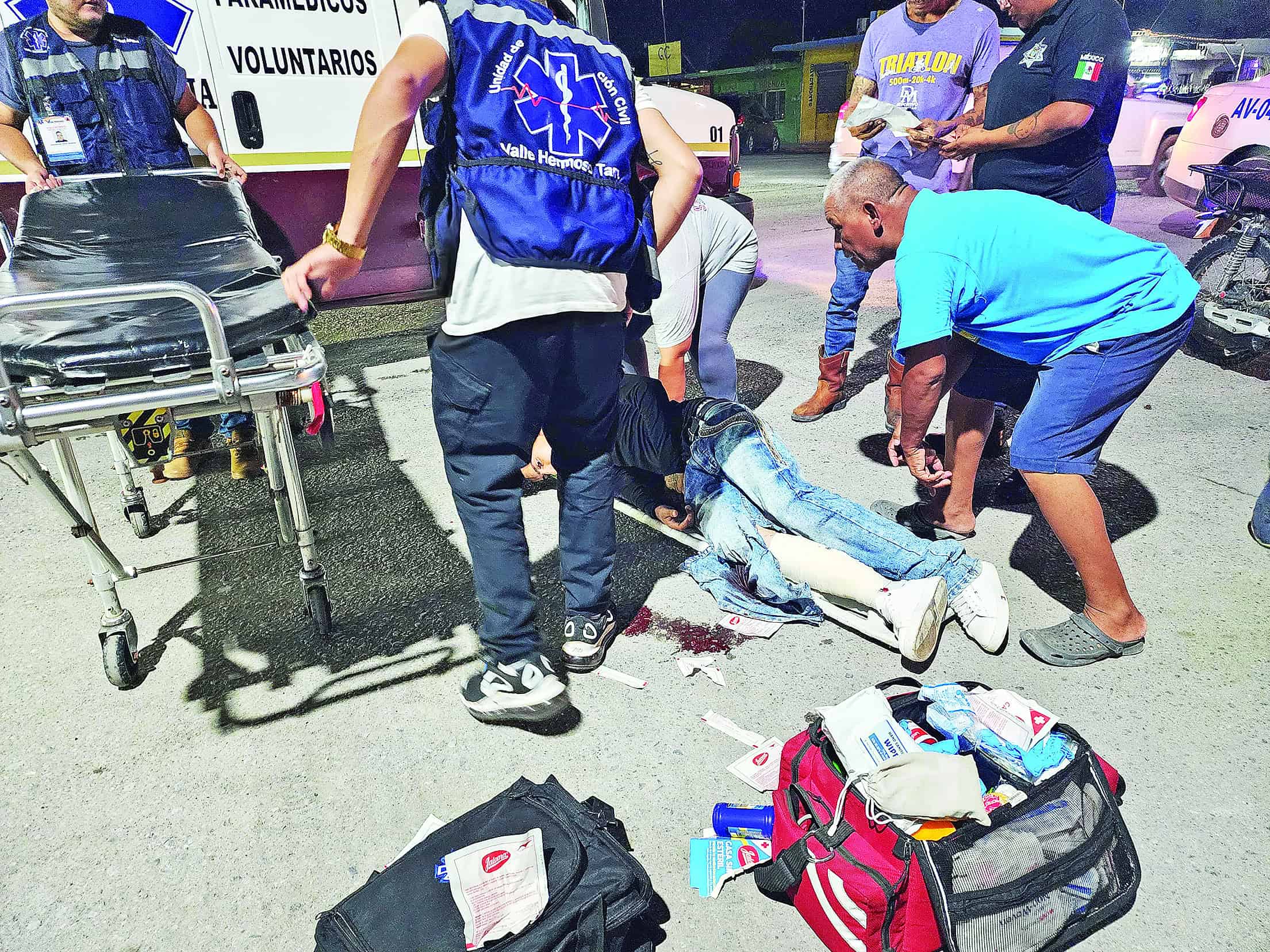 Motociclistas heridos en fuerte accidente