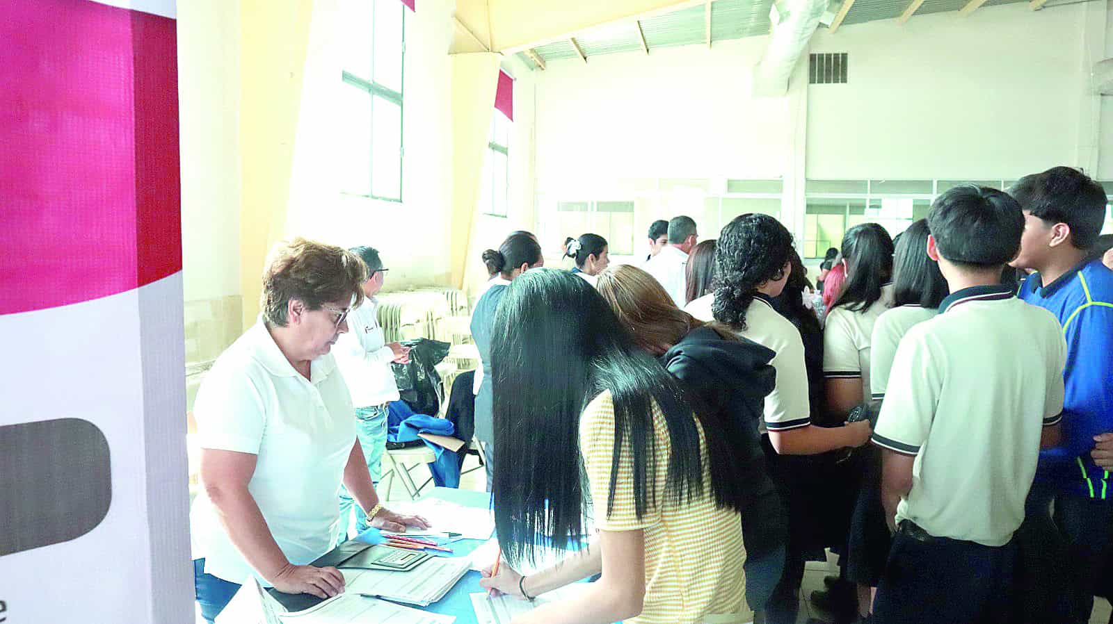 Aplican pruebas rápidas preventivas sobre el SIDA