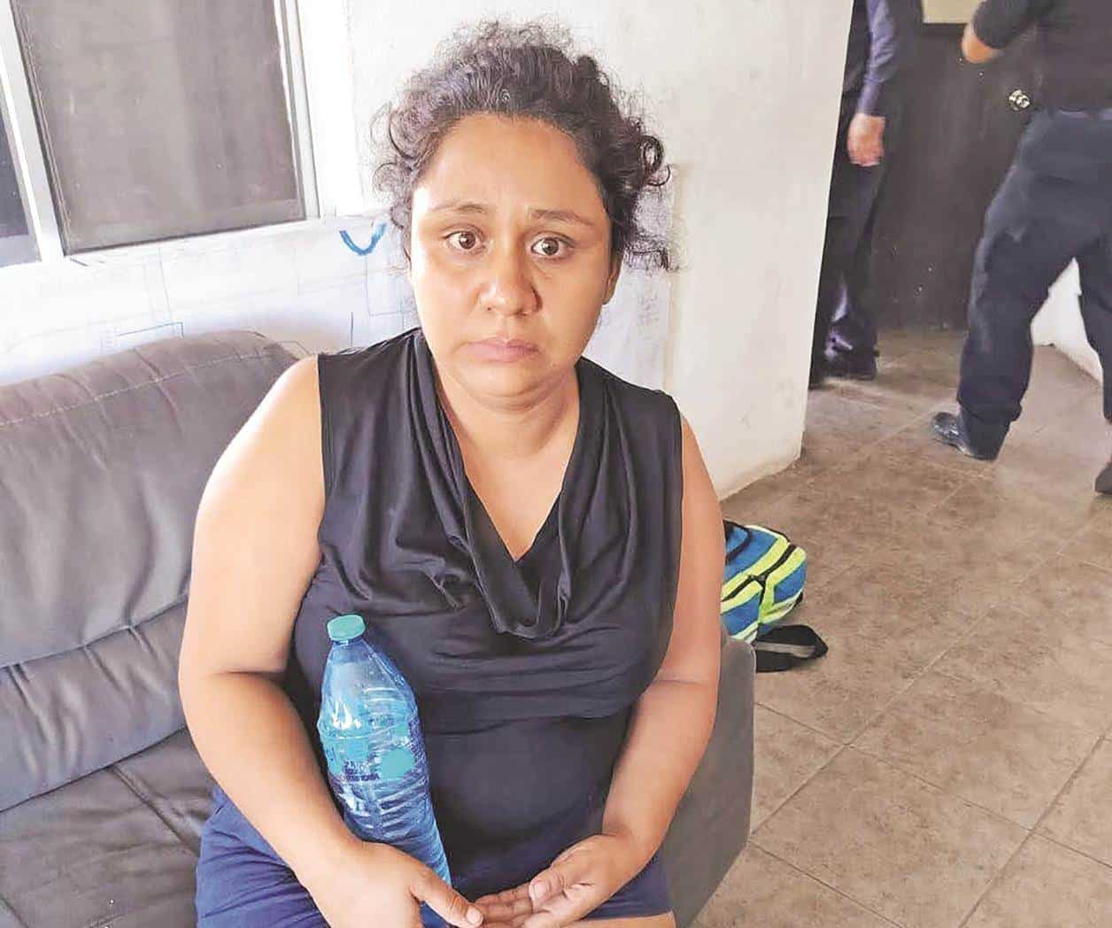 Rescatan bomberos a mujer con amnesia