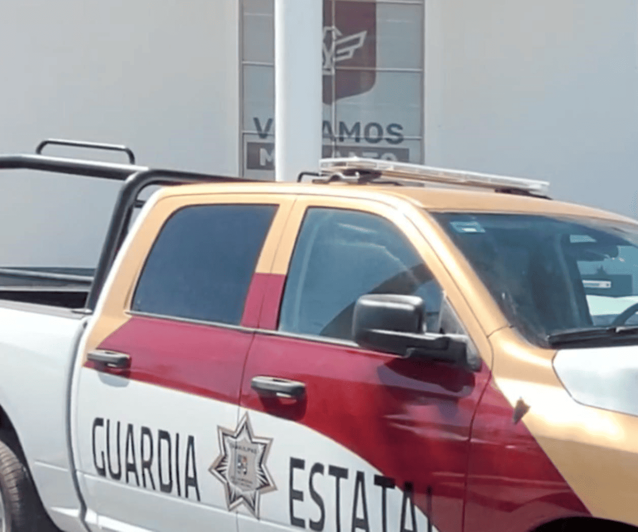 Lo asaltan mientras esperaba la ´pesera´