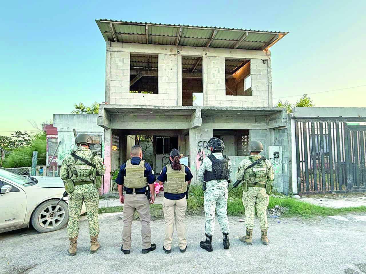 Catean inmueble e incautan drogas