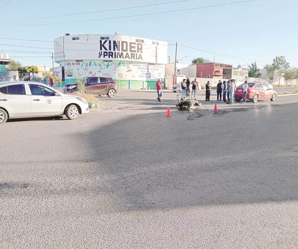 Motociclista herido en colisión vial