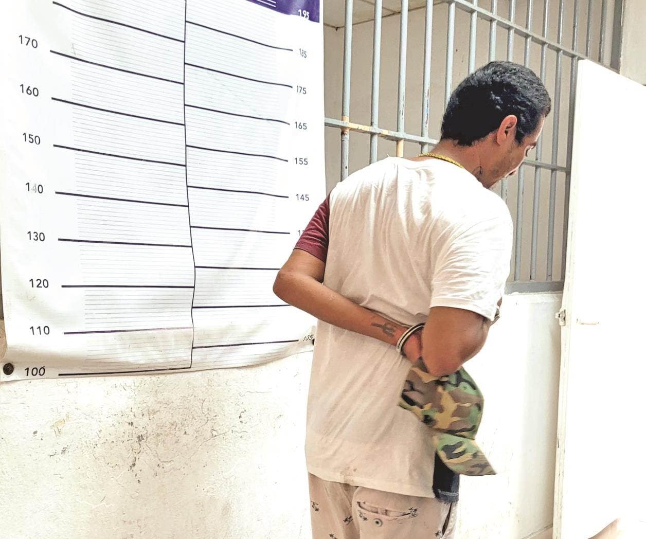 Detención en celdas municipales por sujeto agresivo
