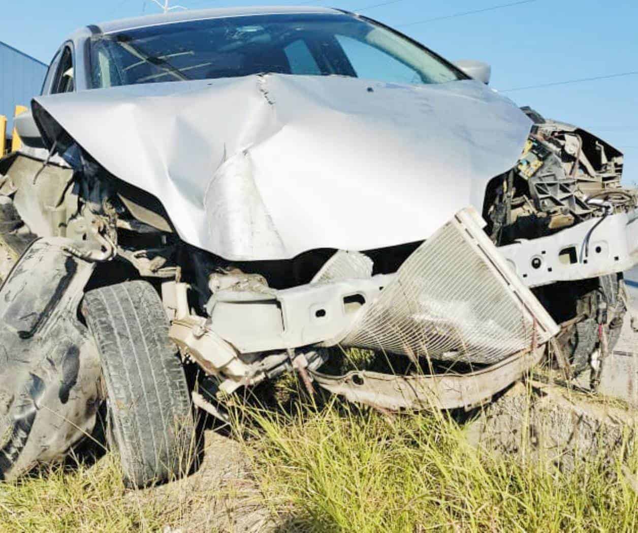 Fuerte choque entre vehículos