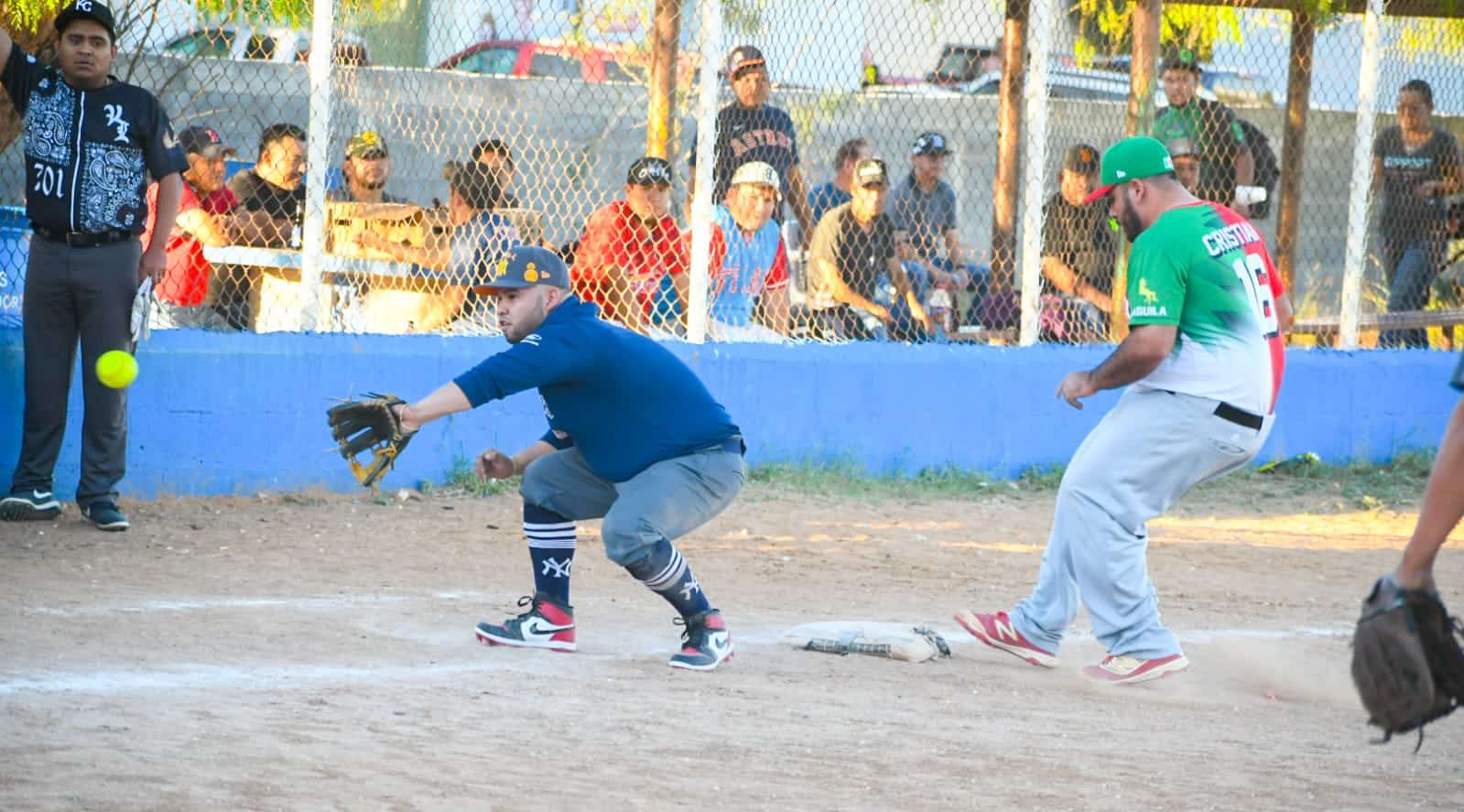 Poker Sound arrasa con 16 carreras en Softbol Aztl&aacute;n