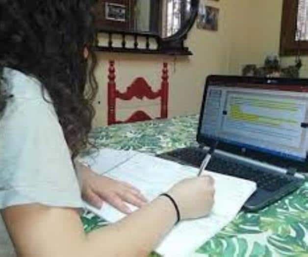 Toman clases en l&iacute;nea en prepas por inseguridad