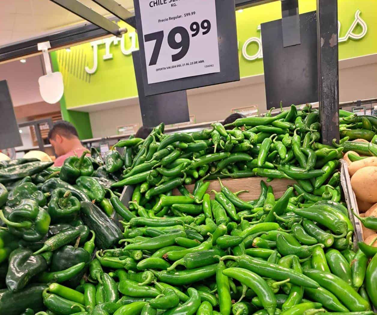 Impacto del alza de precios en chile serrano y tomate